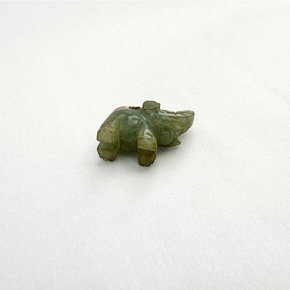 Vintage Signed HK 14K Gold & Carved Jade Elephant Good Luck Charm - Picture 6 of 8